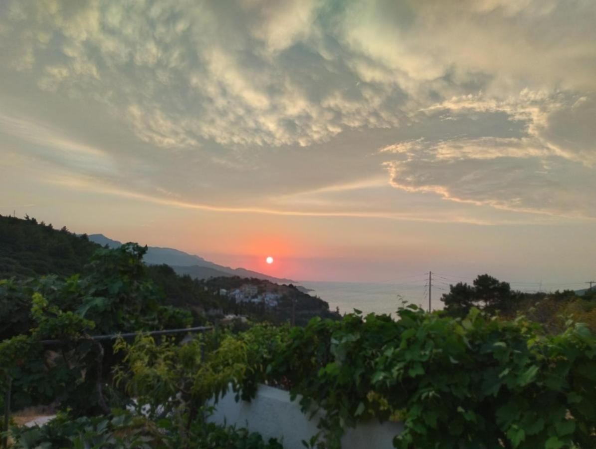 Villa Sunset Samos Town Exteriör bild